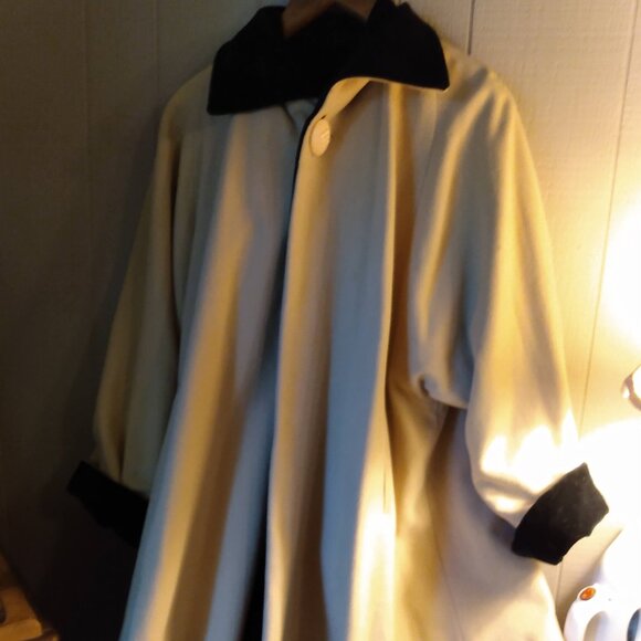 Vintage Antique Reversible Black and Tan Top Button Swing Car Coat - Picture 1 of 14